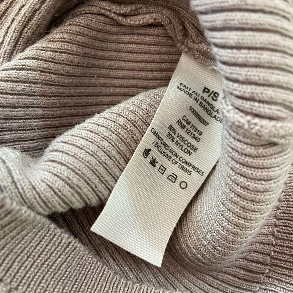 GARAGE Grey/Taupe Long Sleeve Ribbed Crop 
Top Women’s Small - Picture 7 of 7